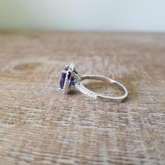 💜9.5ct Tanzanite and Sterling Ring💜 - Picture 3 of 6